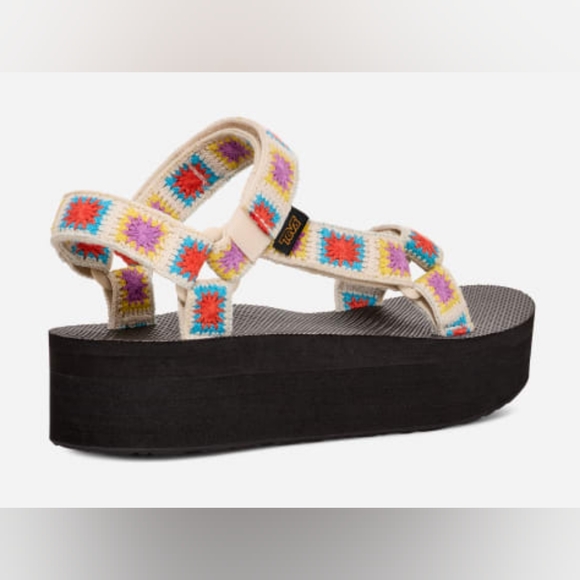 Teva Flatform Universal Crochet (NWOB) - Picture 4 of 7